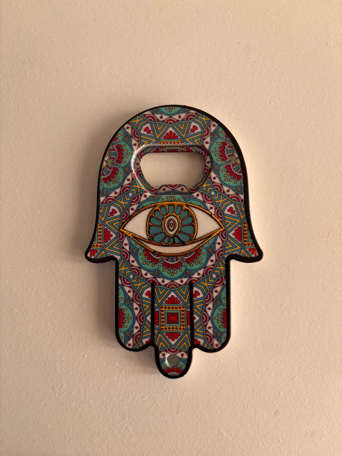 Magnetic blue eye hand